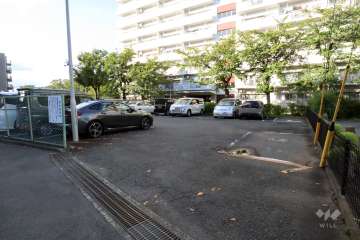 敷地内駐車場（屋外平面式）