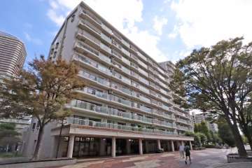 パークシティ新川崎東三番街F棟の外観(北西側から)