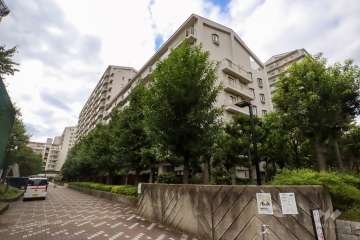 パークシティ新川崎東三番街F棟の外観(南東側から)