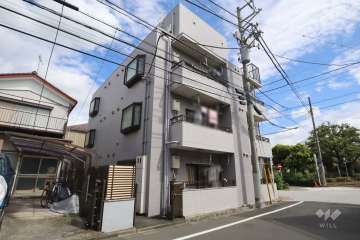 ウィングシティー多摩川の外観（南西側から）　　