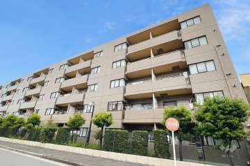 リリファ川崎ブライトクロスの外観（南東側から）