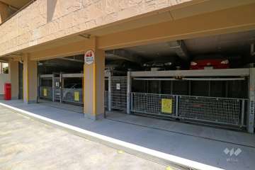 敷地内駐車場（屋内機械式）