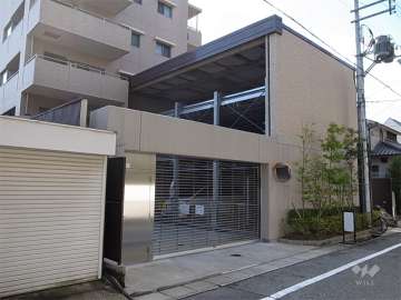 敷地内駐車場（リングシャッター付き）