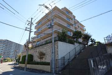 セントラル宝塚仁川の外観（北西側から）　