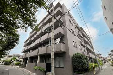 向ヶ丘遊園東ガーデンハウスの外観（南東側から）