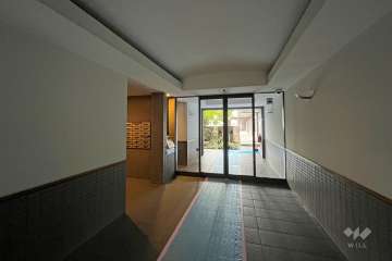 エントランスホール