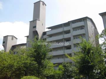 芦屋緑2住宅 6号棟の外観（北西側から）