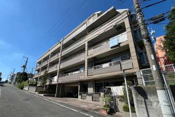 生田ガーデンハウスの外観（南東側から）