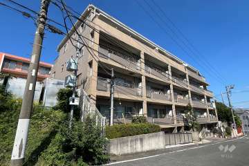 生田ガーデンハウスの外観（南西側から）