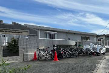 ライオンズヒルズ向ヶ丘遊園の外観（北西側から）