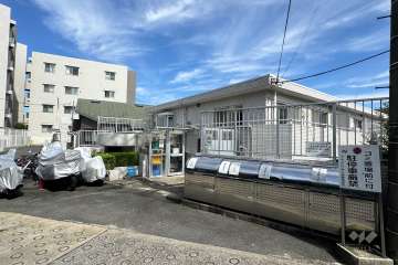 ライオンズヒルズ向ヶ丘遊園の外観（南西側から）