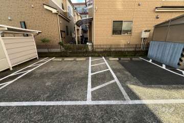 敷地内駐車場（屋外平面式）