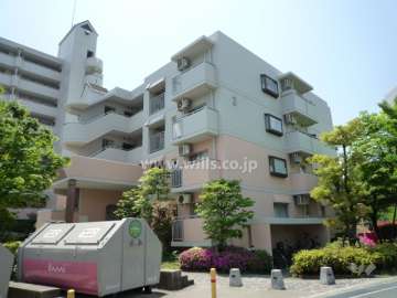 アルビス伊丹千僧3号棟の外観（北東側から）