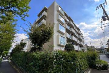 サンビームヒルズ西菅3号棟の外観（南西側から）