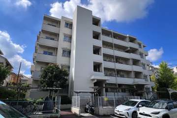 サンビームヒルズ西菅3号棟の外観（北東側から）