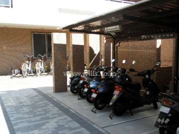 バイク置き場
