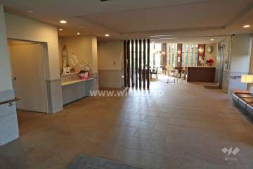 エントランスホール