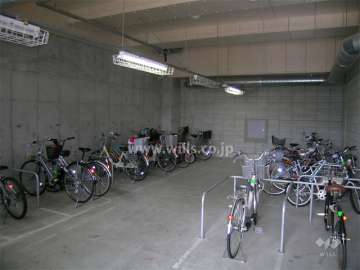 屋内にある自転車置場