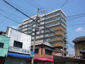 プロパレス武庫川グランリーヴァの外観（南から）