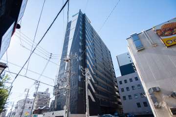 プレサンス新栄ユリシスの外観（北東側から）