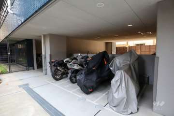 バイク置場