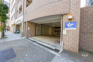 駐車場の出入り口・敷地内駐車場（屋内機械式）