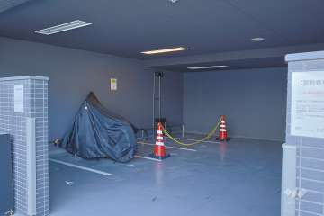 屋内に設けられたバイク置場