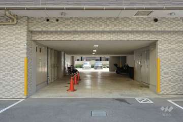 駐車場の出入り口