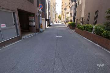 敷地南側の前面道路