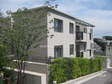 プラウド山芦屋の外観（南西側から）