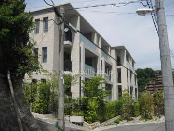 プラウド山芦屋の外観（南側から）