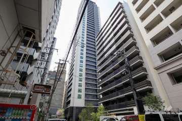 ジオタワー新町の外観（南東側から）