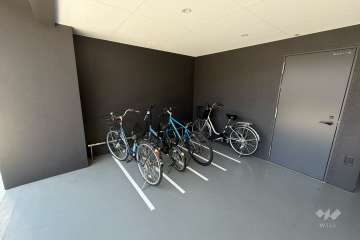 駐輪場（屋内）