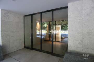 エントランス（東側）