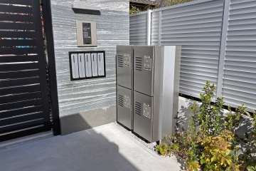 宅配ボックスと共用ポスト