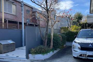 カーサソサエティ成城の外観（北東側から）