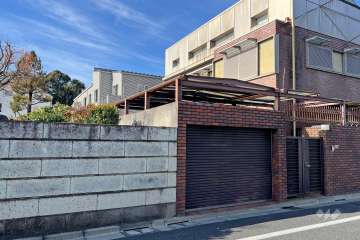 カーサソサエティ成城の外観（南東側から）