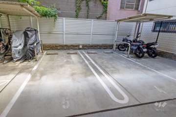 敷地内駐車場（屋外平面式）