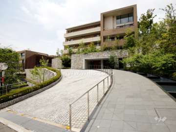 エアフォレスト一番町フォレストテラスの外観（東側から）