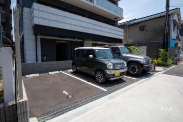 敷地内駐車場（屋外平面式）