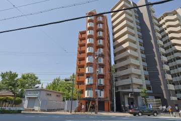 ノバカネイチ堂島２番館の外観（東側から）