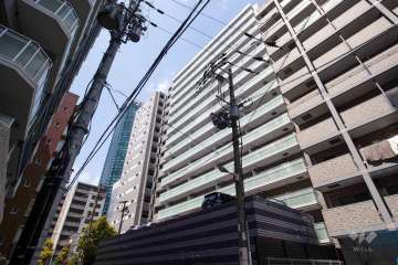 ザ・パークハウス大阪福島の外観（南東側から）