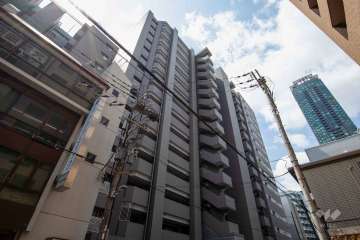 ザ・パークハウス大阪福島の外観（北東側から）