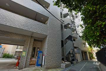 敷地北側の通路（東側から）