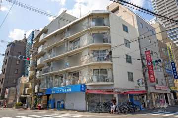 シャトー東梅田の外観（南東側から）