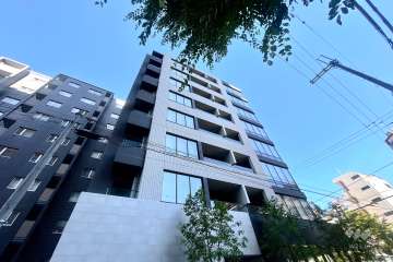 ブリリア淀屋橋の外観(南東側から)