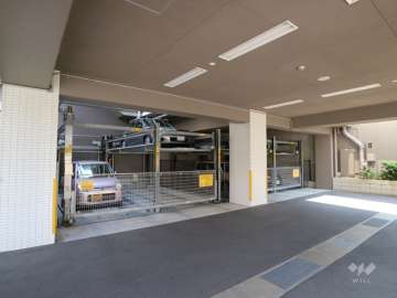敷地内駐車場（屋内機械式）
