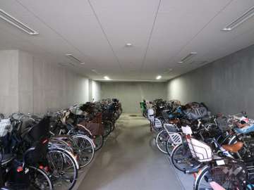 自転車置場（屋内）