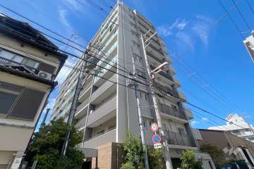 アークレジデンス梅田北の外観(南東側から)