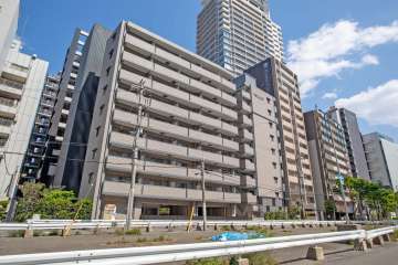 エスリード東梅田の外観（北西側から）